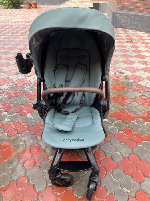 Продам прогулочную коляску Easywalker