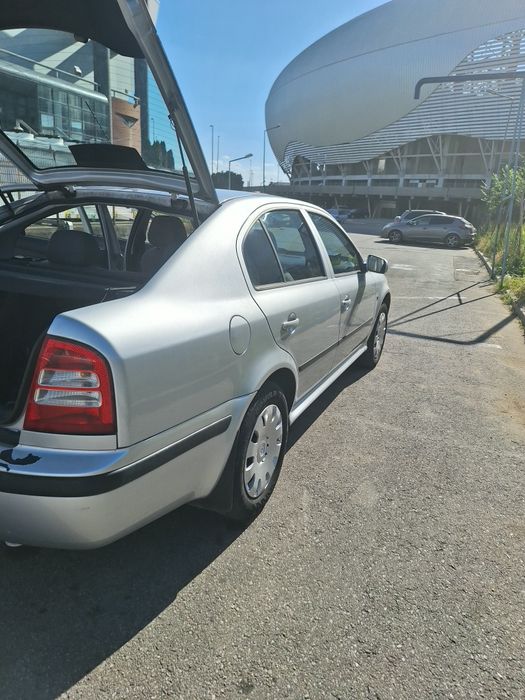 Skoda 0ctavia 1,6 an 2009