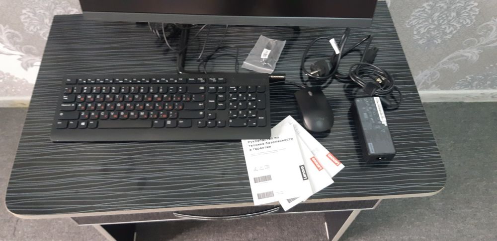 Компьютер моноблок Ленова