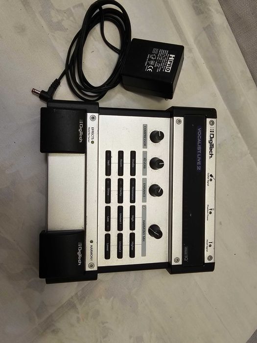 Procesor Voce si Armonie DigiTech Vocalist Live 2, Pedala Efecte
