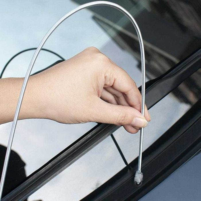 Perie pentru curatare trapa auto