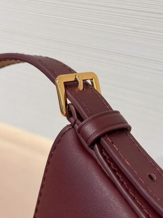 Сумка LV Louis Vuitton Pochette Bloom