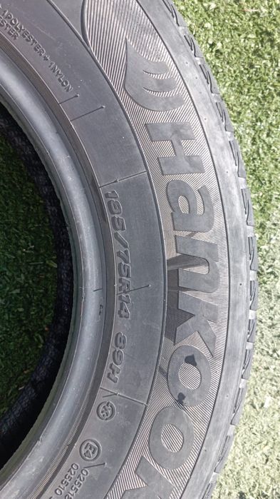 Продам комплект летних б/у шин Hankook Optimo K715