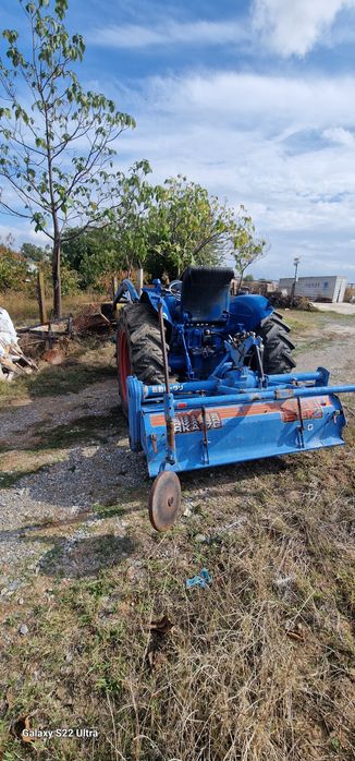 Трактор Челен товарач