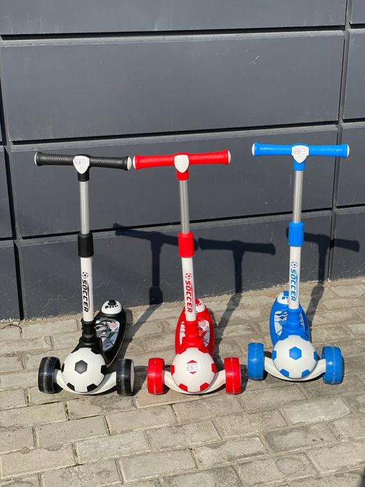 Самокат деткий музыкалный