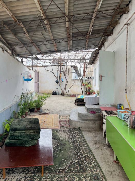 Ynagiyolda uy sotiladi zor narxta ulgurila