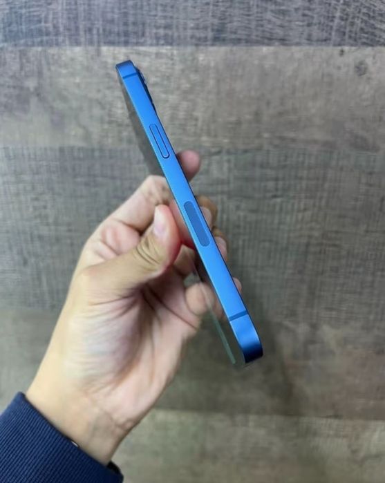 iPhone 13 синий 128гб