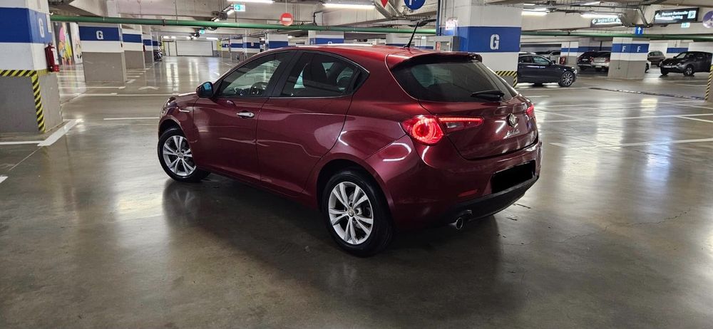 ALFA ROMEO Giulietta, 1,6 diesel, an 2015, Manual, Ingrijit, Acte la Zi