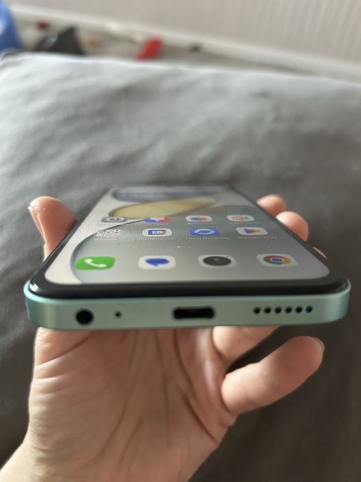 Продам телефон андройд