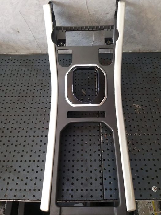 Rama consola centrala land rover range rover evoque l538 bj32045a66aaw bj32045k08a