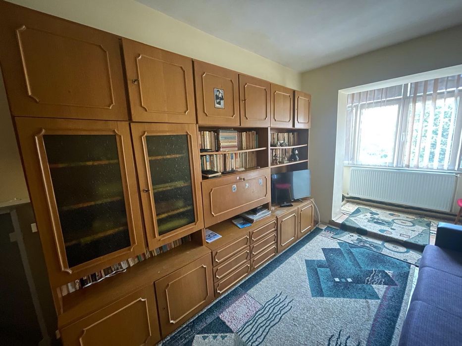 Ap 3 camere decomandate,et 2/4,zona spitalului