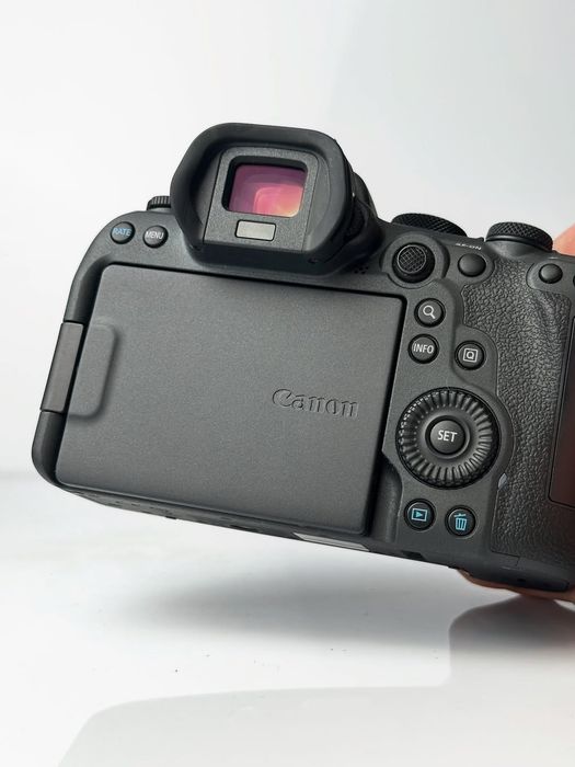 Canon EOS R6 Mark II