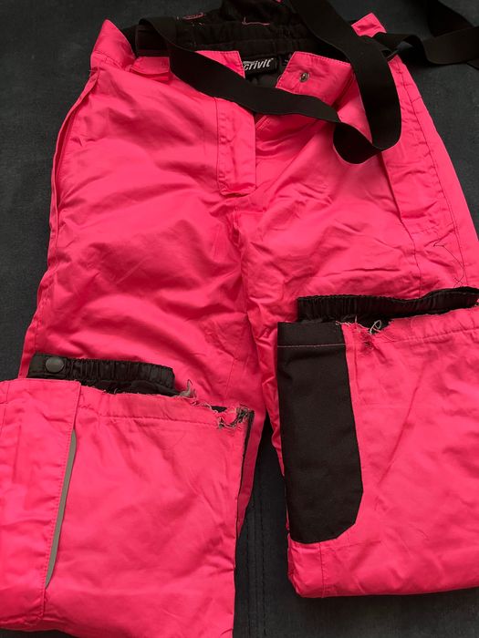 Два детски панталона за ски + панталон за дъжд, всичките размер 128см