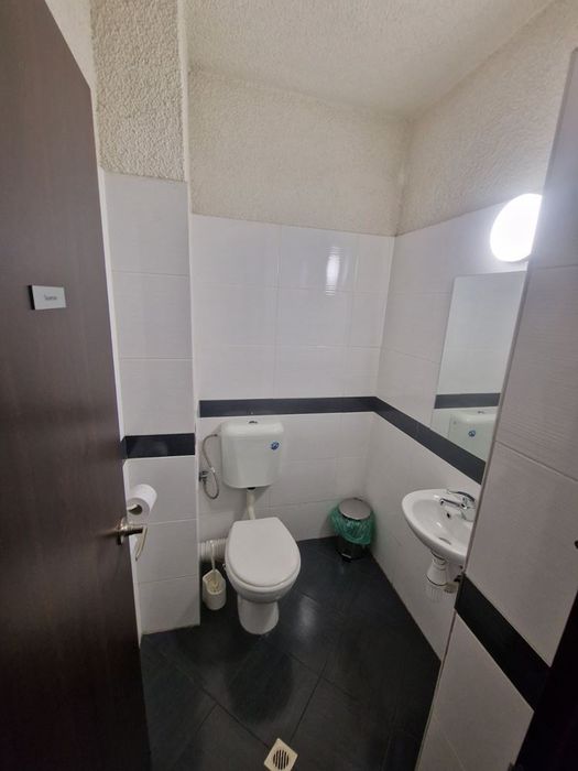 Дава се под наем Четиристаен апартамент в София, Лагера - 152 кв.м за 1100 € - Снимка #9