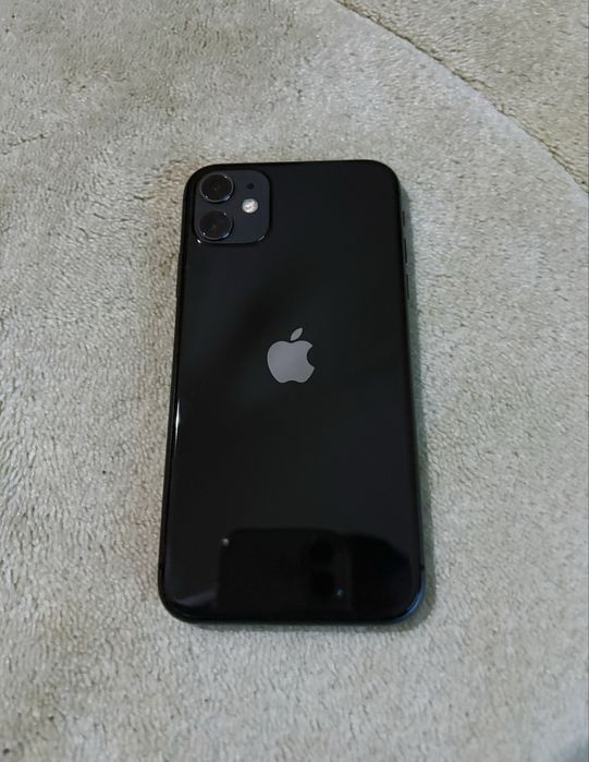 Iphone 11  black/64 GB