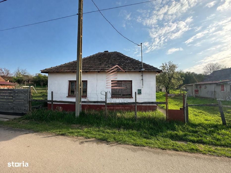 casa 3 camere + 450 mq de teren, Rosiori