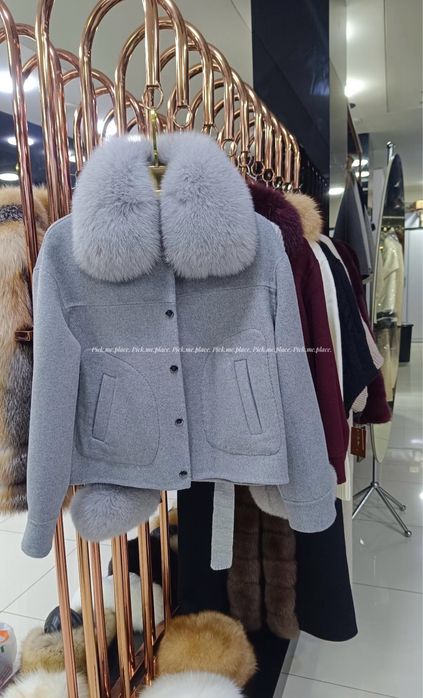 Кашмирено палто с естествен косъм