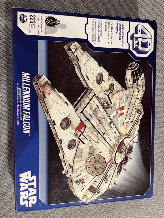 Set de asamblare Star Wars cu 223 piese