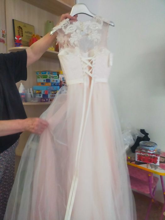 Продам платье, одевала на свадьбу