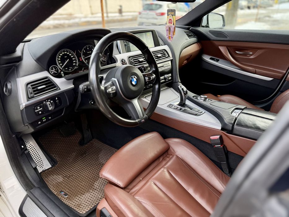 • Bmw Seria 6 640D / M Packet / 3 Butoane / Led / Parc Auto • Rate •