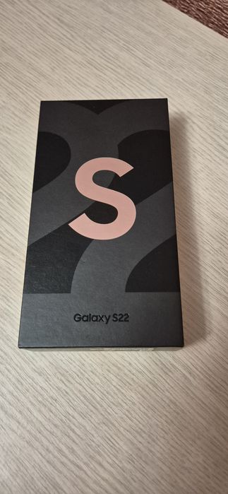 Продам Samsung s22
