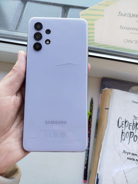 Продаю Самсунг а32 128 гб