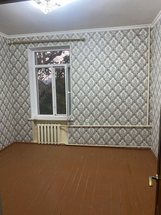 2 Xonali Kvartira sotiladi