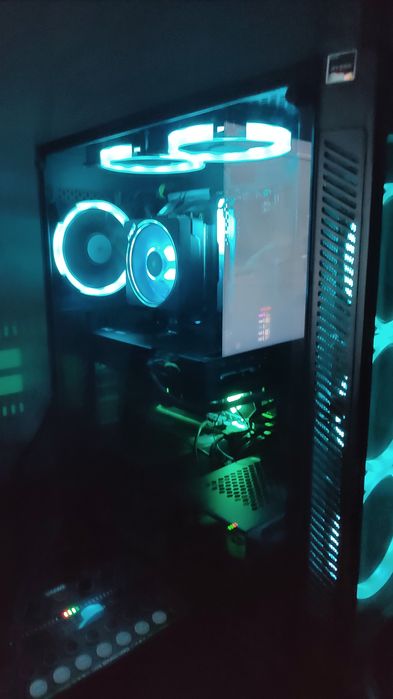 Placa video AMD RX 7600 xt 16GB