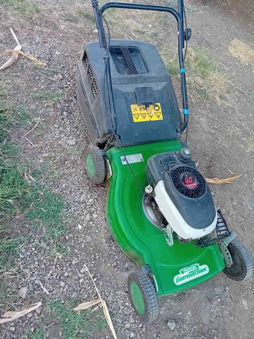 Бензинова косачка