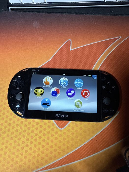 PS Vita 2000 8GB