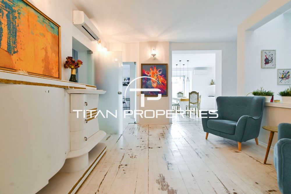 Продава се Четиристаен апартамент в София, Център - 170 кв.м за 3890 €/кв.м - Снимка #1