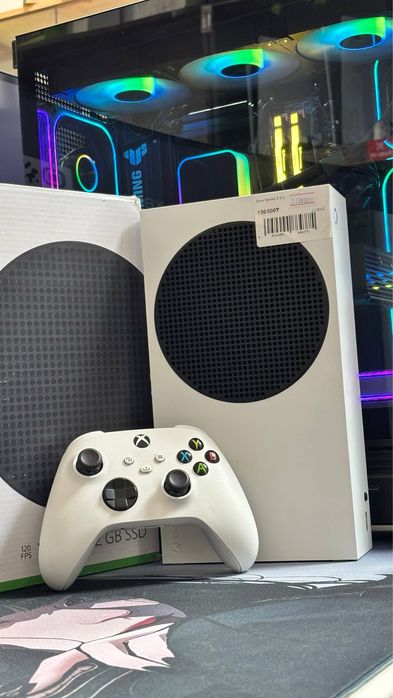 XBOX Series S | 512gb | 1 джостик | в отличном состоянии