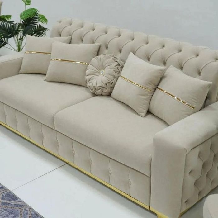 Рестоврация мягкой мебели, ремонт мебели, перетяжка мебели.