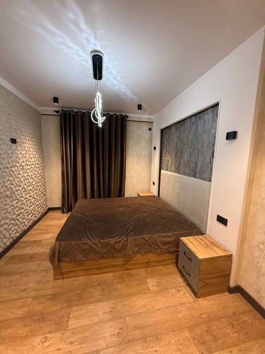 Продается юнусабад 14кв 2 ком 55m2+10m2