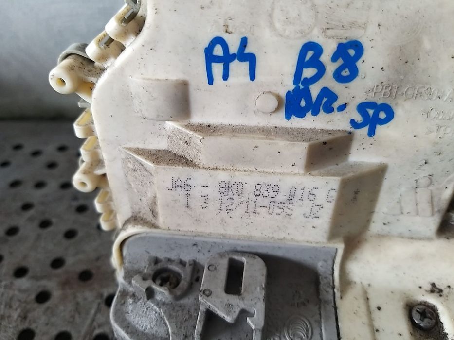 Broasca usa dreapta spate audi a4 b8 8k 8k0839016c