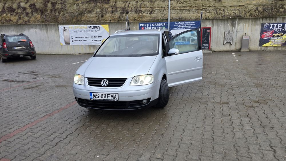 Vw Touran 5 locuri 140 cai