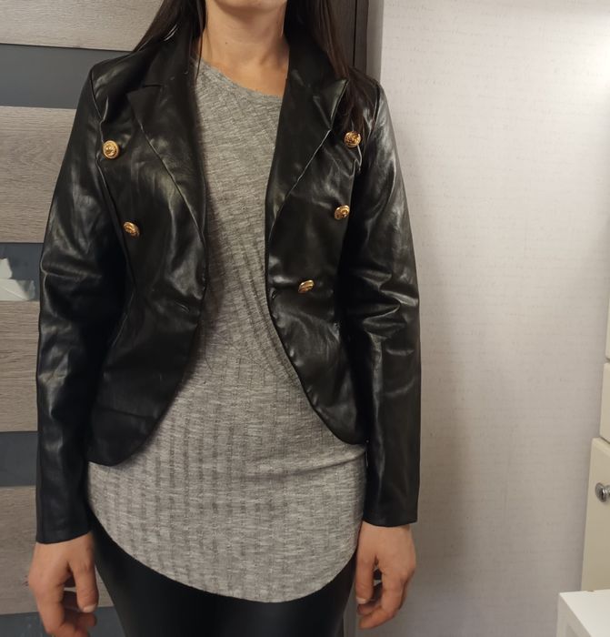 Vand Geaca +Fusta  Imitatie piele XS-S