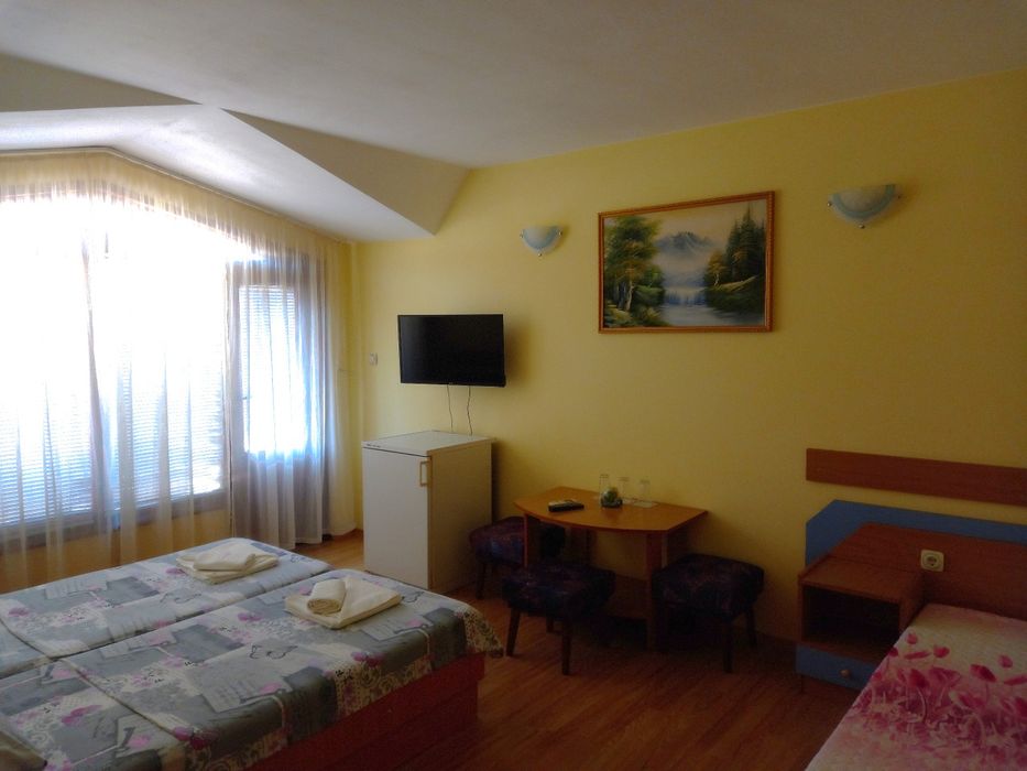 На море в Семейна къща "Мари" - Китен