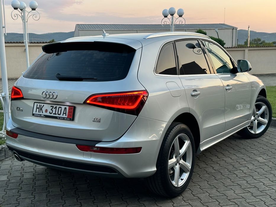 Audi Q5 Quattro 3xS-line 2.0 TDI 177 CP S-Tronic/Euro 5/Led/Xenon