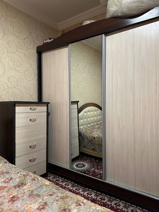 Спальный гарнитур [мебель, шкаф, кровать, тумбочки]