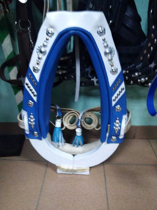 Упряжь парадная для лошади