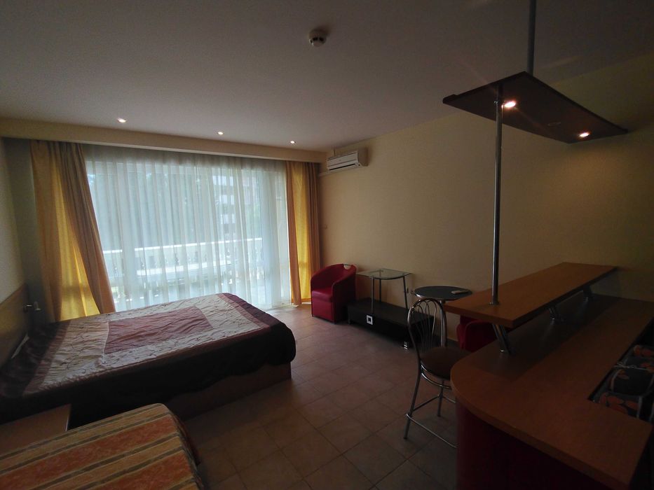 Продава се Едностаен апартамент в к.к. Слънчев бряг - 52 кв.м за 1231 €/кв.м - Снимка #2