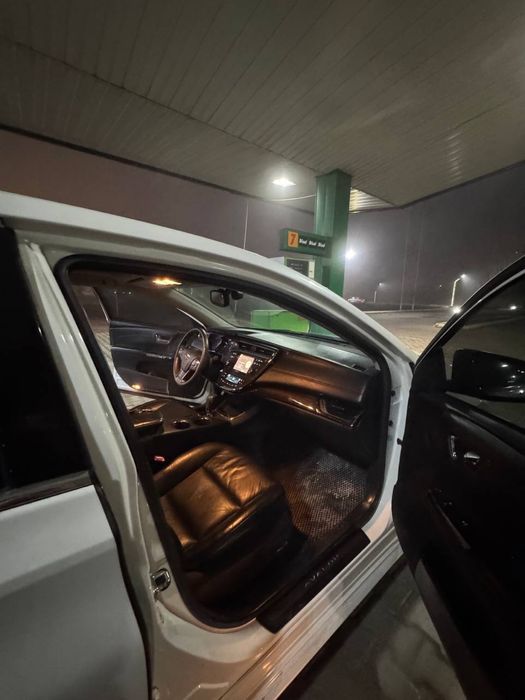 Tayota avalon 2013 limited