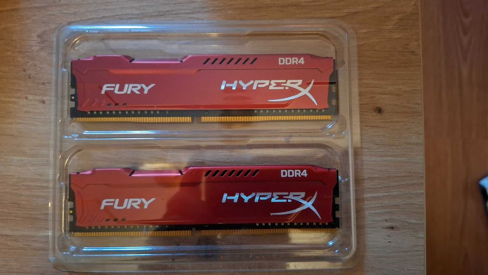 16 GB DDR4 RAM (2 x 8 GB DDR4 Fury HyperX рам памет)