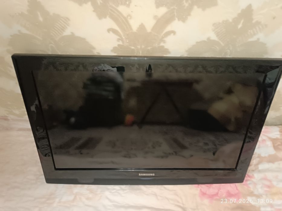 Продается телевизор Samsung 32 б/у