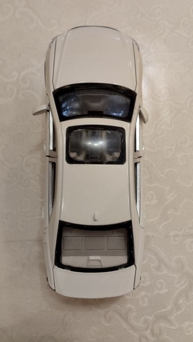 Продам Toyota Crown игрушку