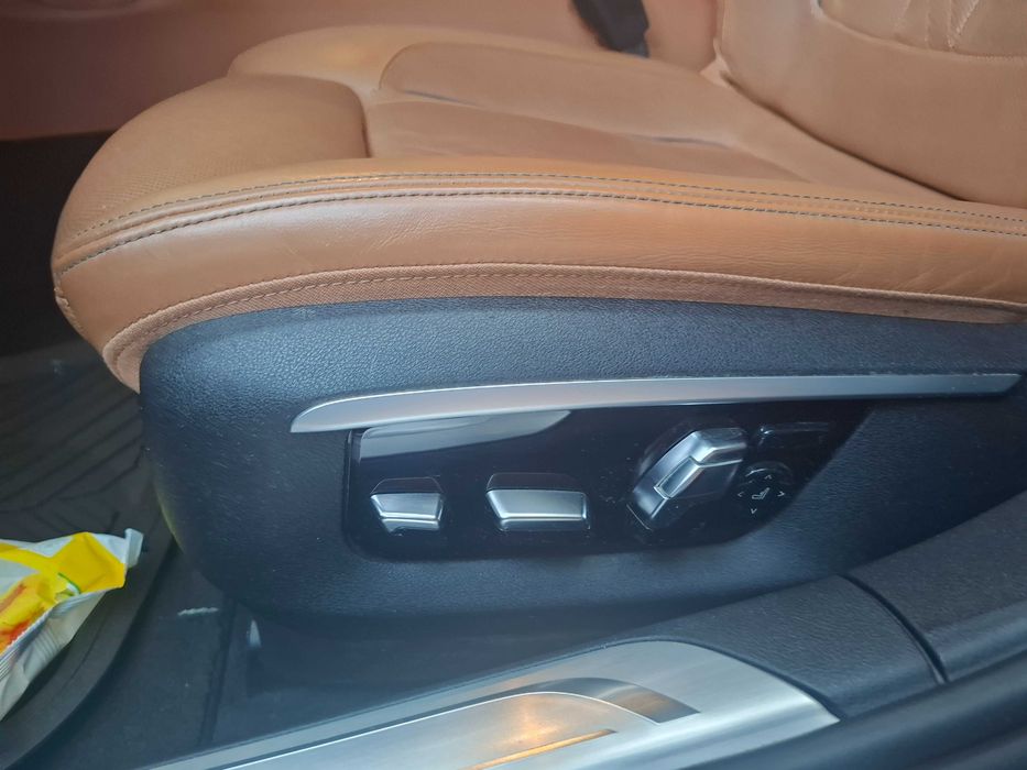BMW 7 Series 0 — imagine 5
