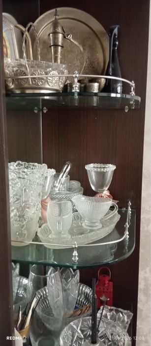 Продам сервант!