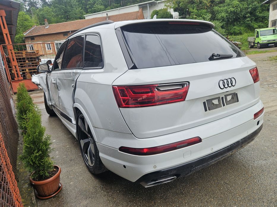 Audi Q7 4m 3.0tdi 272к.с. На части