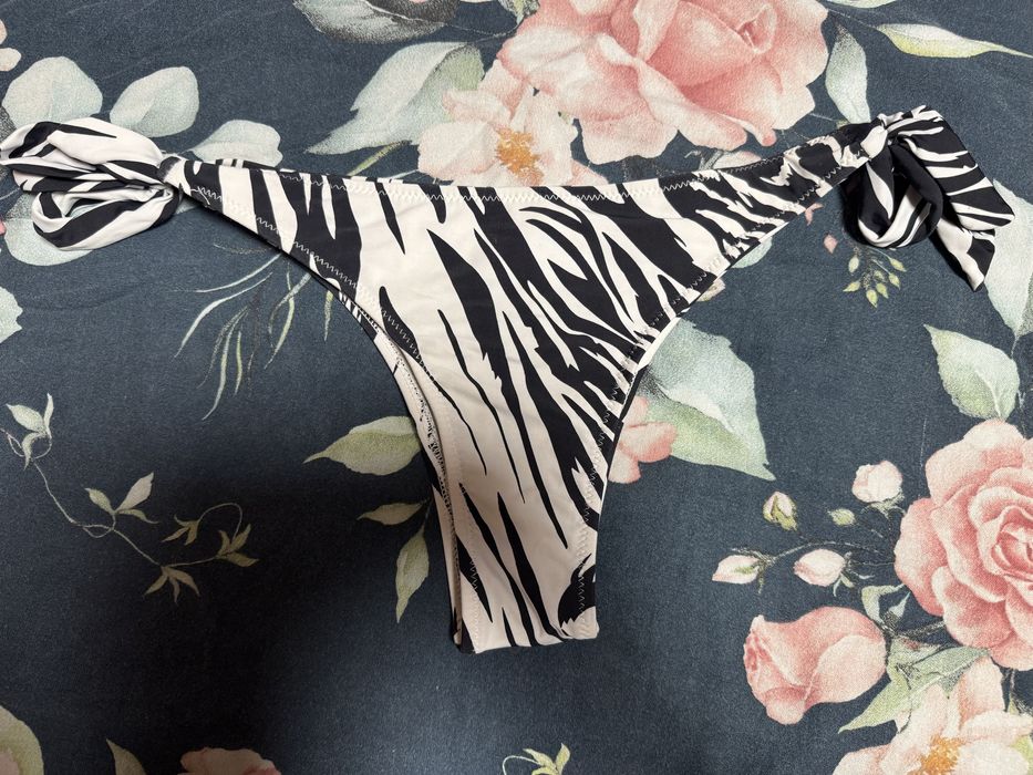 Дамски Бански / Бельо